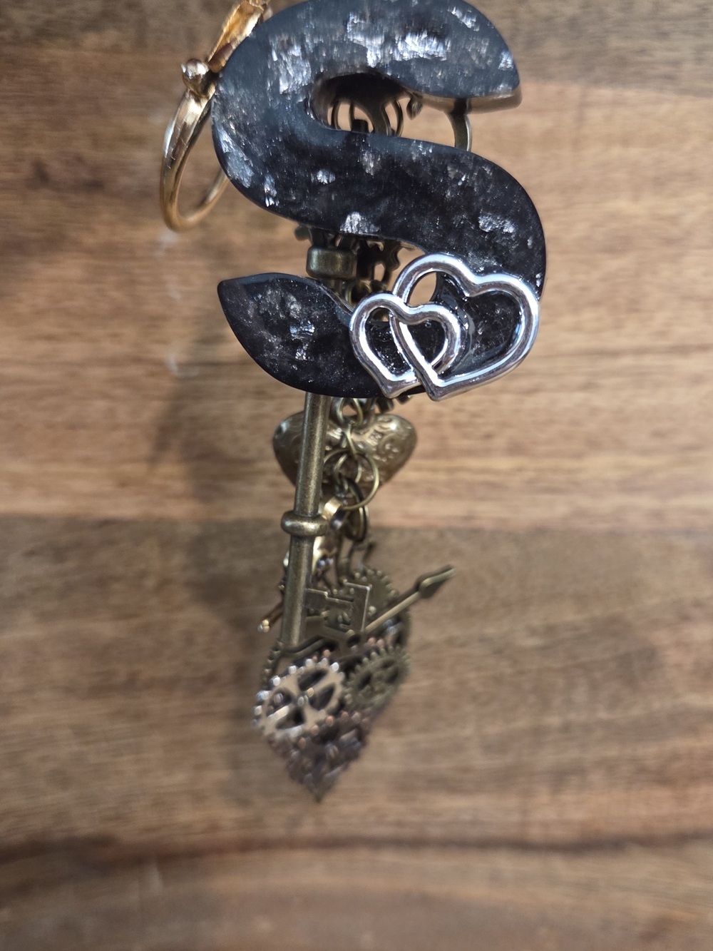 Steampunk Inspired Keyring with Black & Silver Flake 'S' and Steampunk Charms!